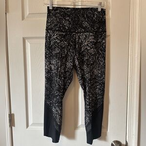 Lululemon Athletica Wunder Under Lace Crop Leggings